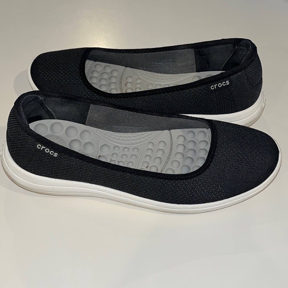 Crocs Ballet flats Reviva size 9 Black